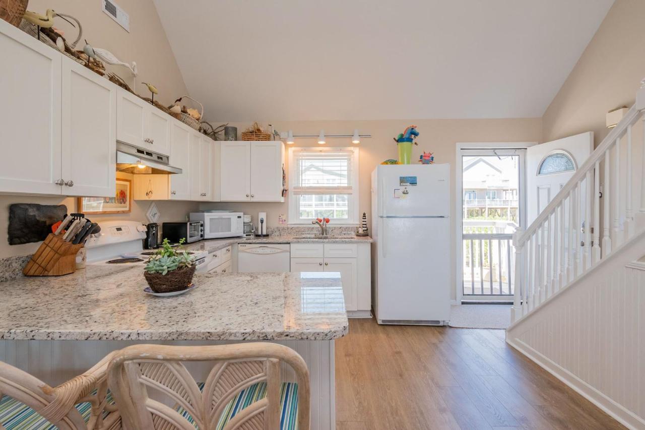 Katie Lou'S Place By Oak Island Accommodations Caswell Beach Exteriér fotografie